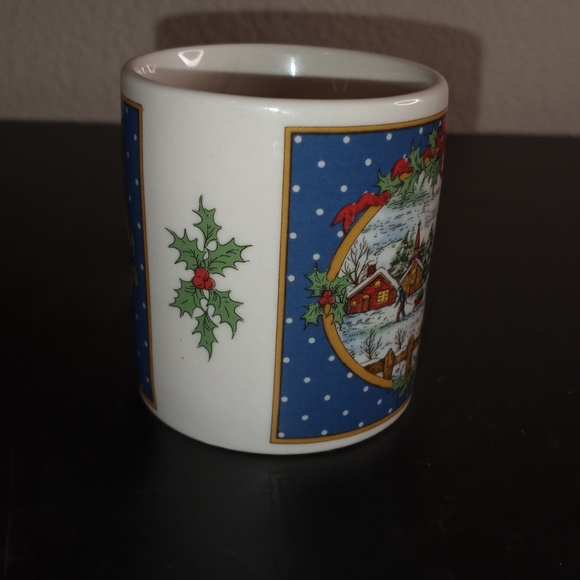 Studio NOVA Christmas Mug Sz 2.5" - Picture 5 of 5